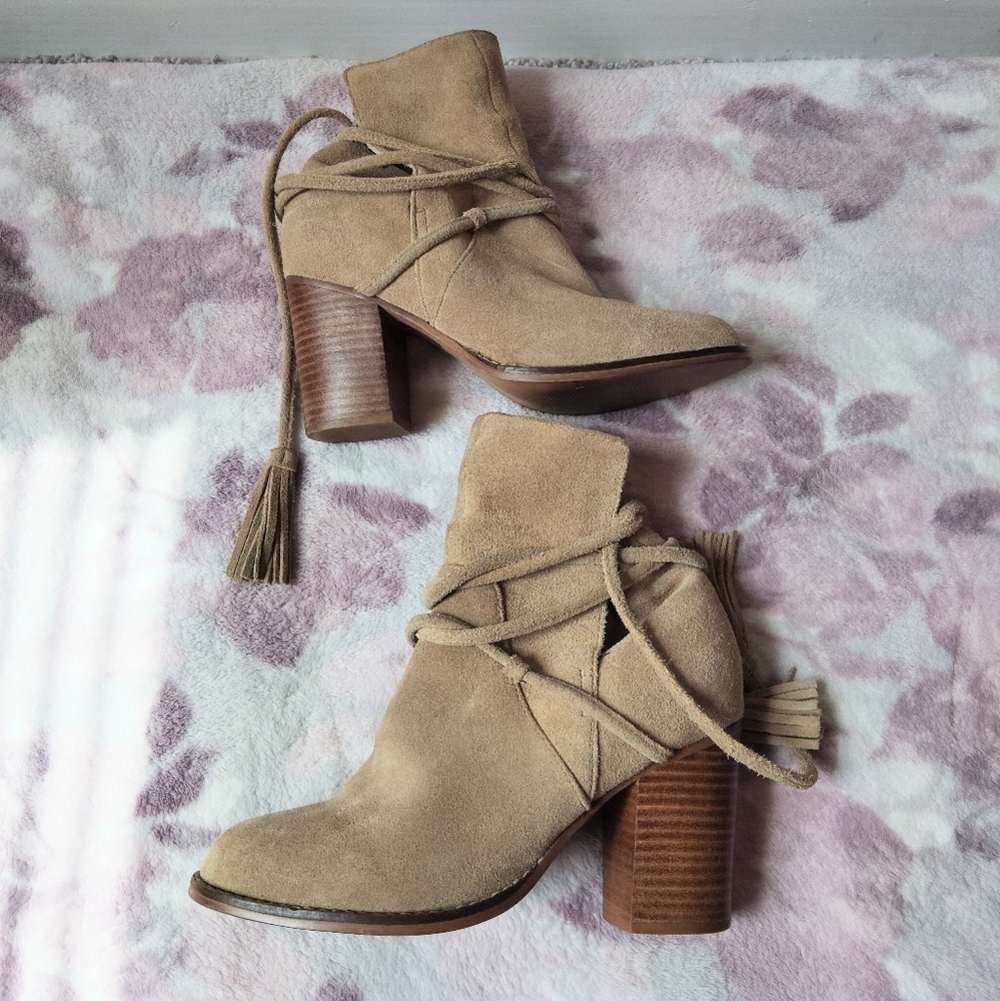 Aldo Tan Suede Ankle Boots - Picture 4 of 6